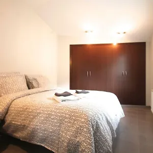 apartamento-para-4-en-centro-comercial-av-carlemany.andorra-la-vella-hotels.net/