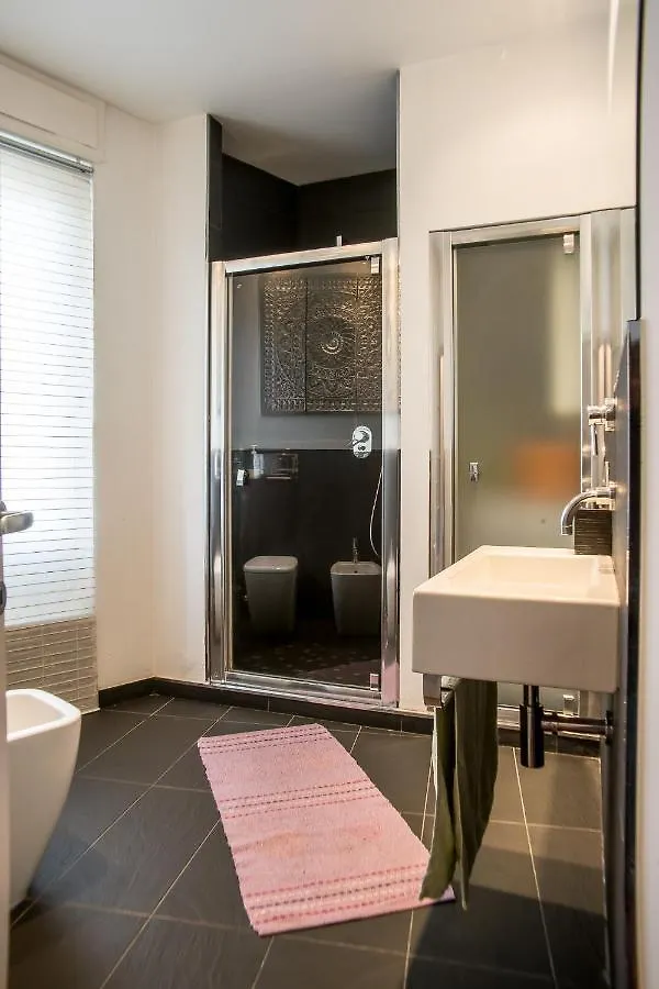 Primopiano - Orombelli Apartment Milan 0*,  Italy