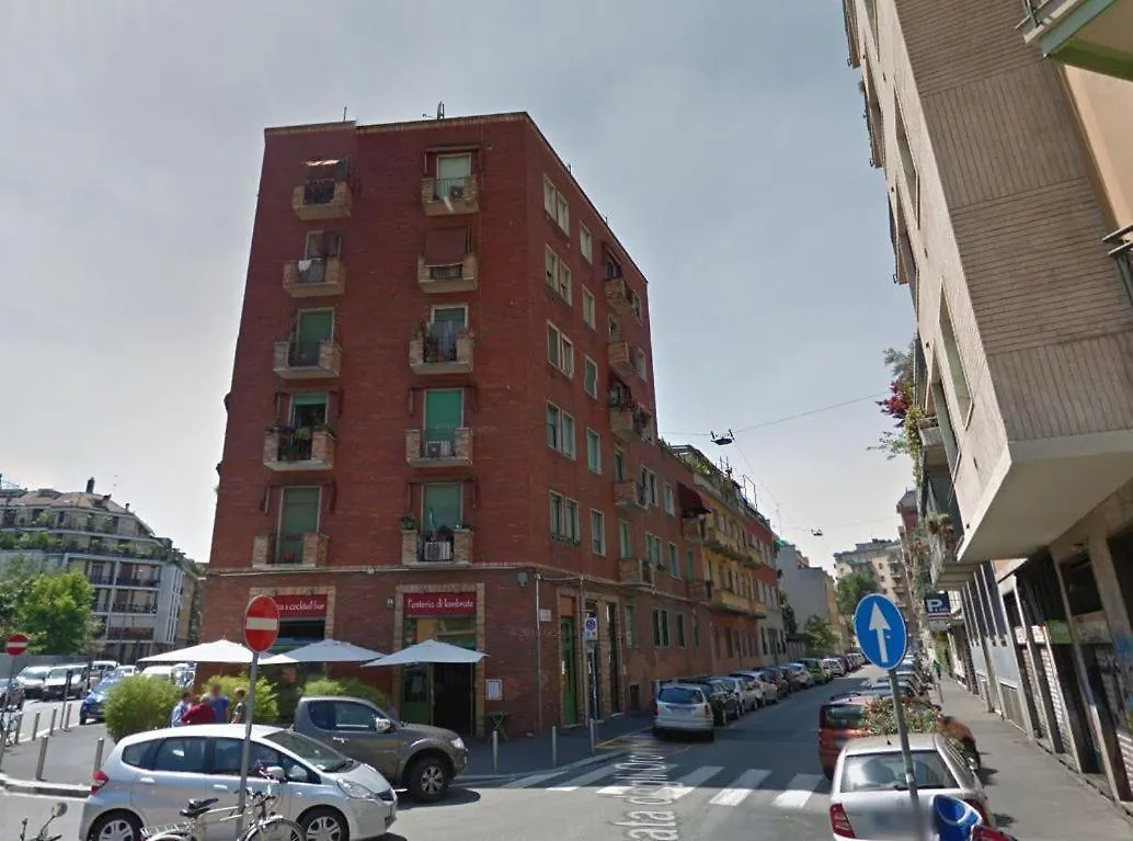 Primopiano - Orombelli Apartment Milan 0*,